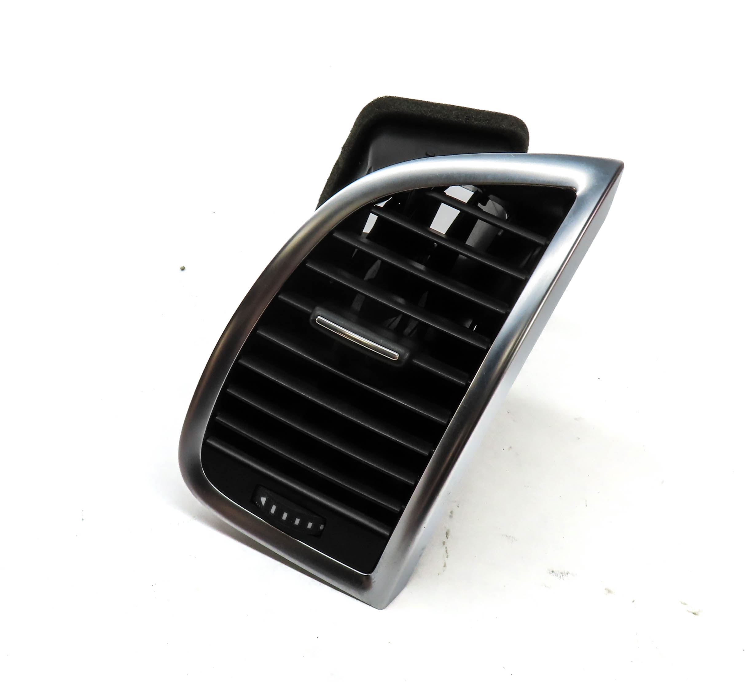 2011 AUDI Q7 (4L) FRONT RIGHT PASSENGER DASH HVAC A/C HEATER AIR VENT (Black) — exact item pictured